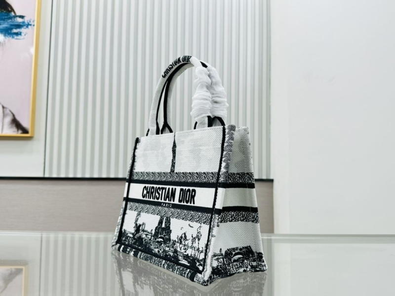 Dior Shopping Bags